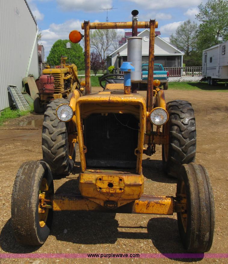 image for item AY9391 Ford 4400 tractor