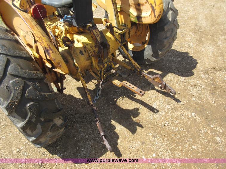 image for item AY9391 Ford 4400 tractor