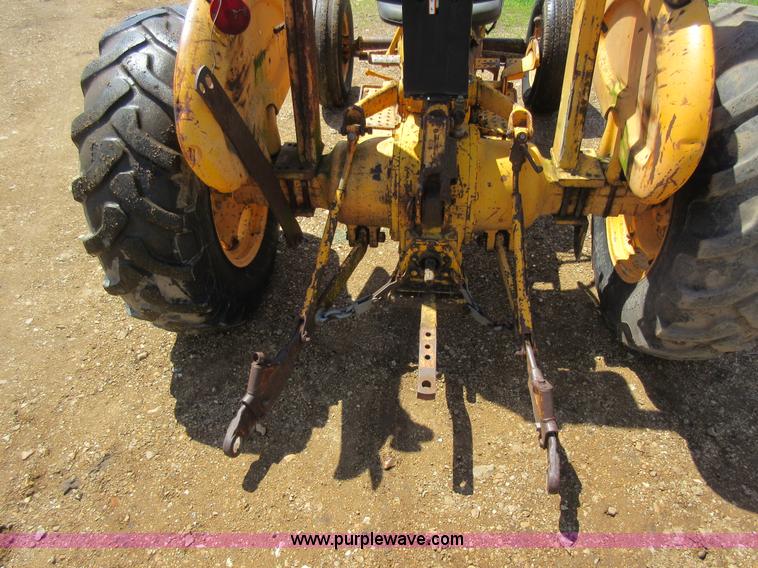 image for item AY9391 Ford 4400 tractor