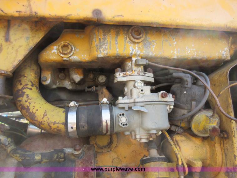 image for item AY9391 Ford 4400 tractor