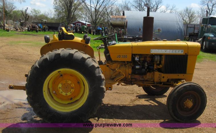 image for item AY9392 John Deere 300 tractor