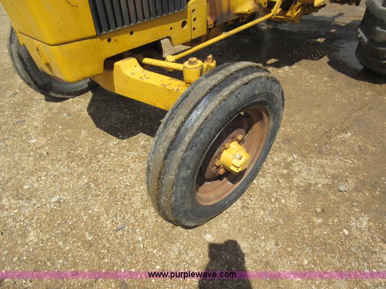 image for item AY9392 John Deere 300 tractor