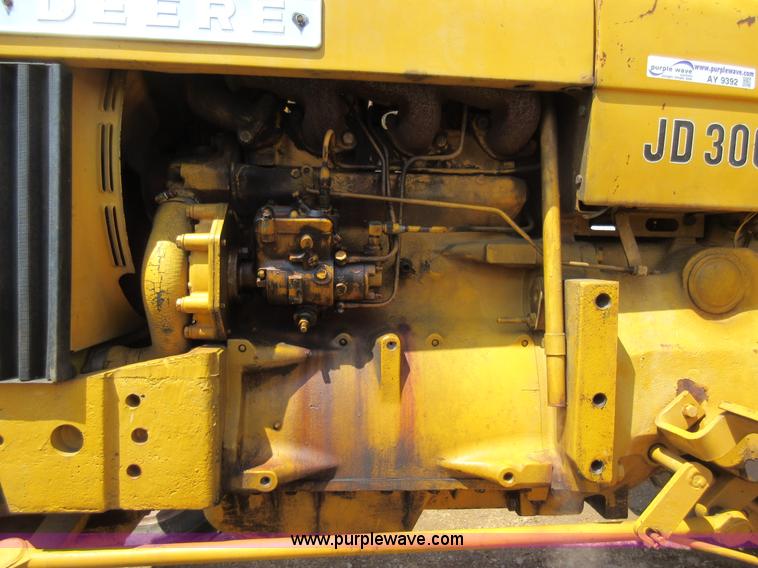 image for item AY9392 John Deere 300 tractor