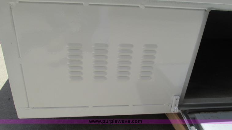 image for item AY9904 Steel weld vent steel box