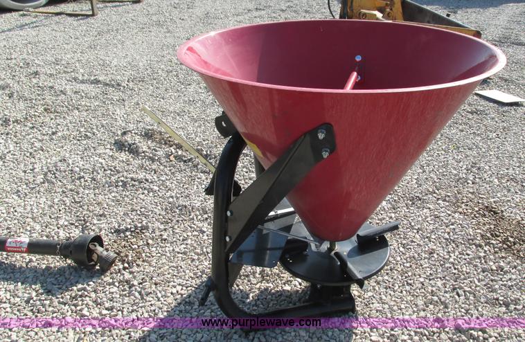 image for item AY9924 Farm Star spreader/seeder