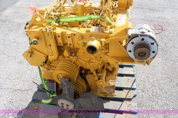 image for item BO9422 Caterpillar 3208 V8 diesel engine