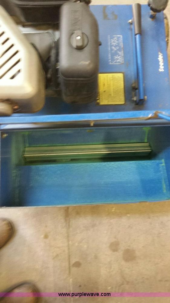 image for item D1438 Blue Bird P185HDS seeder