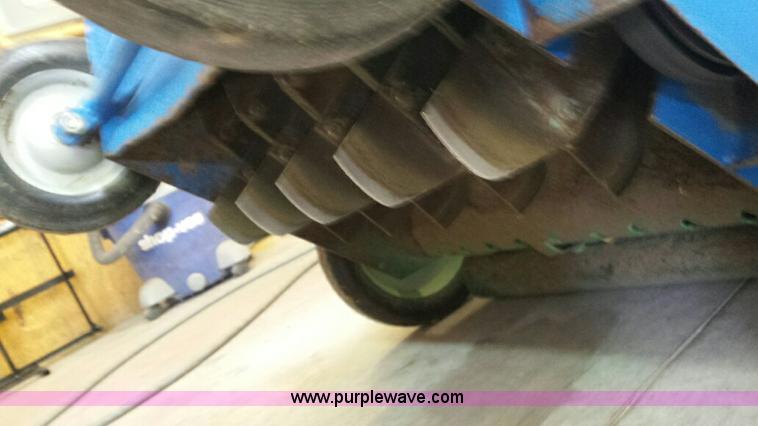 image for item D1438 Blue Bird P185HDS seeder