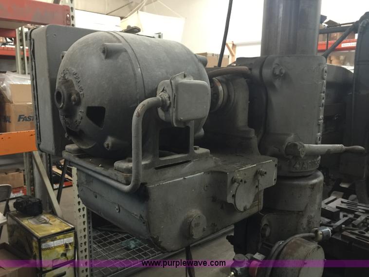 Carlton Machine radial arm drill press in Olathe, KS Item D1453 sold Purple Wave