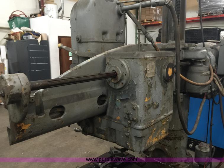 Carlton Machine radial arm drill press in Olathe, KS Item D1453 sold Purple Wave