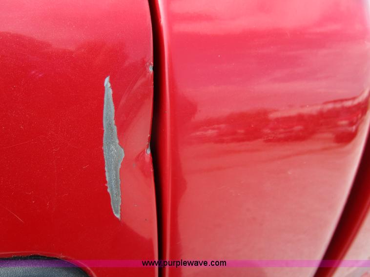 image for item D2402 2003 GMC Sierra 2500 pickup truck