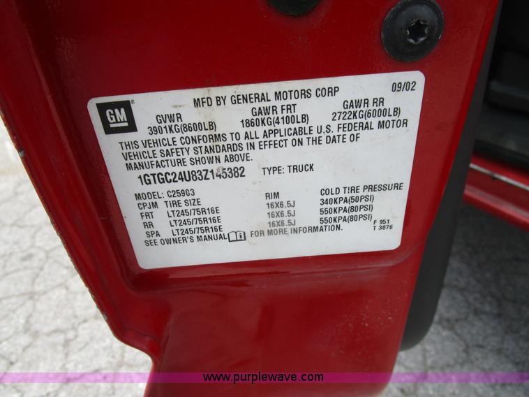 image for item D2402 2003 GMC Sierra 2500 pickup truck