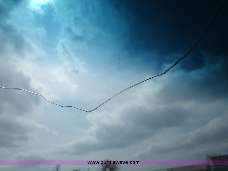 image for item D2404 2000 Chevrolet Silverado 1500 pickup truck