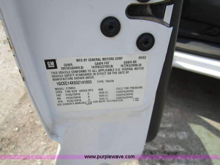 image for item D2406 2003 Chevrolet Silverado 1500 pickup truck