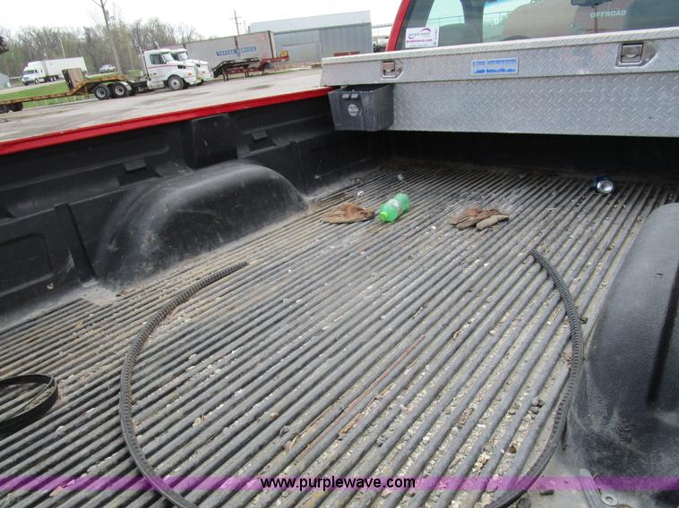 image for item D2407 2006 GMC Sierra 1500 pickup truck