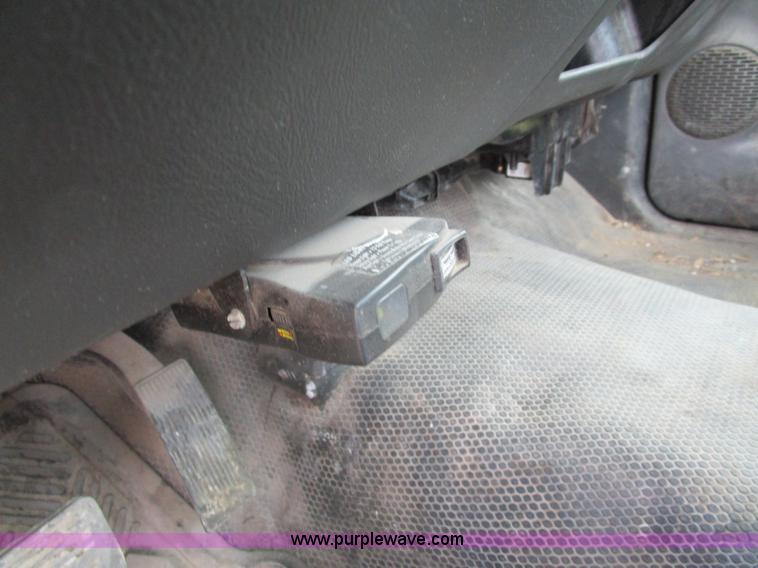 image for item D2407 2006 GMC Sierra 1500 pickup truck