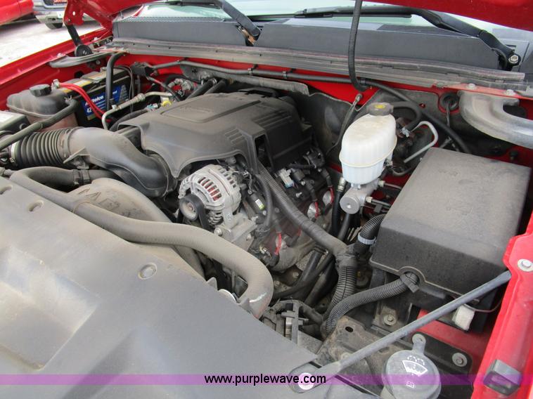 image for item D2408 2008 GMC Sierra 2500HD pickup truck