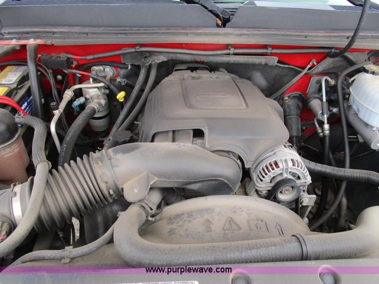 image for item D2408 2008 GMC Sierra 2500HD pickup truck