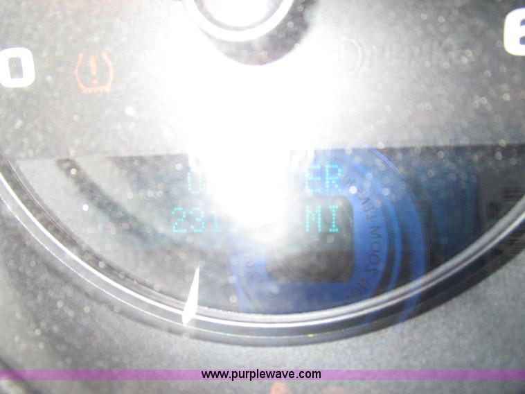 image for item D2408 2008 GMC Sierra 2500HD pickup truck