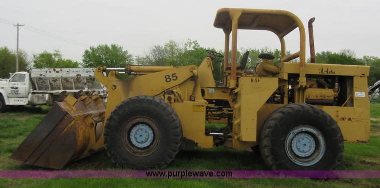 image for item D2419 1972 Clark Michigan 85-C wheel loader