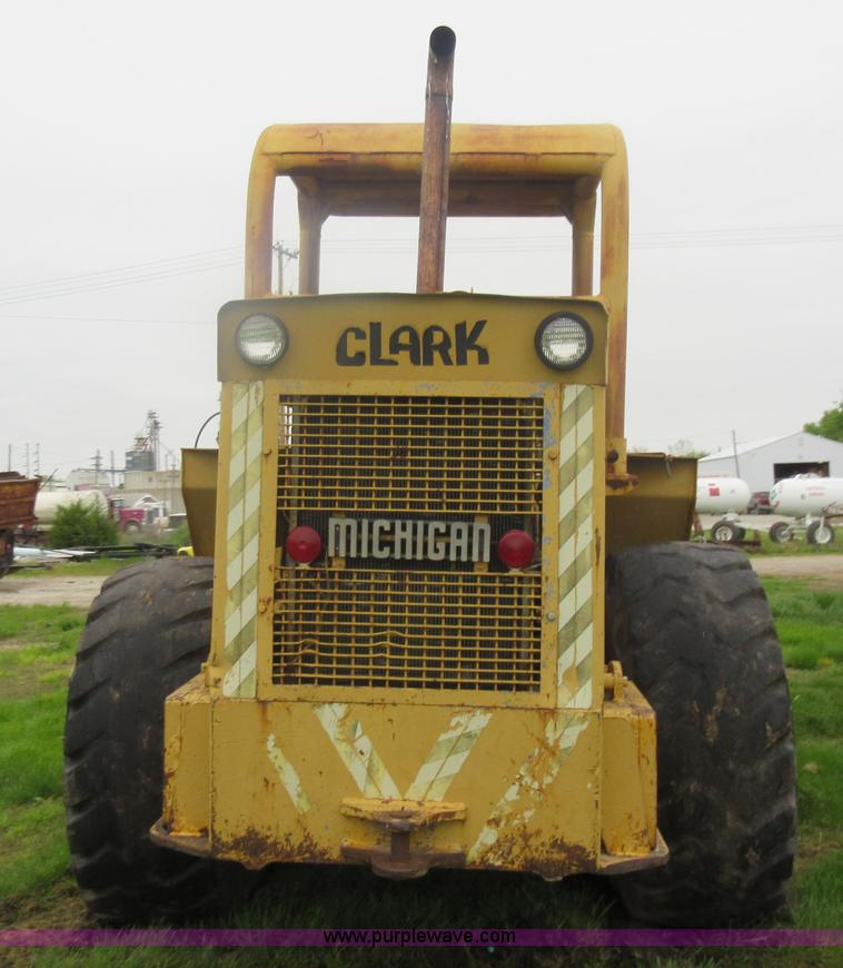 image for item D2419 1972 Clark Michigan 85-C wheel loader