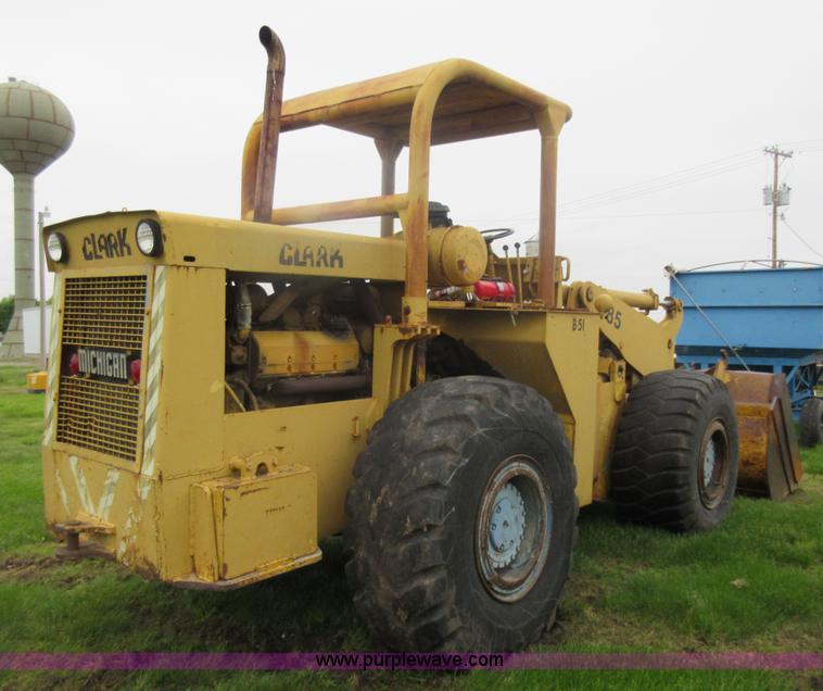 image for item D2419 1972 Clark Michigan 85-C wheel loader
