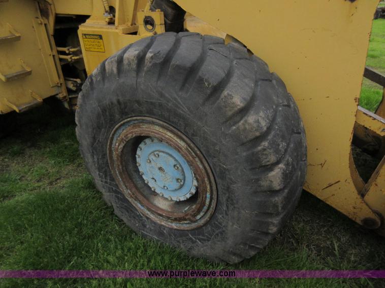 image for item D2419 1972 Clark Michigan 85-C wheel loader