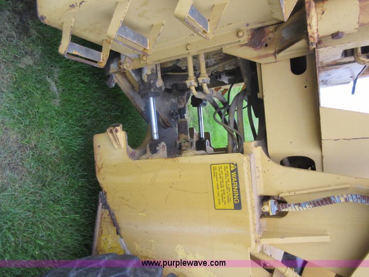 image for item D2419 1972 Clark Michigan 85-C wheel loader