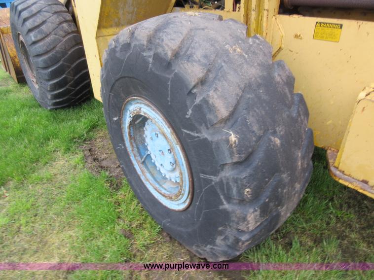 image for item D2419 1972 Clark Michigan 85-C wheel loader