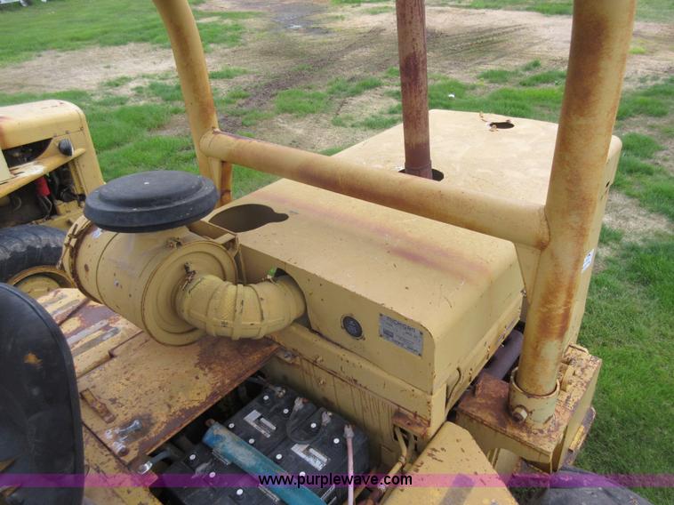 image for item D2419 1972 Clark Michigan 85-C wheel loader