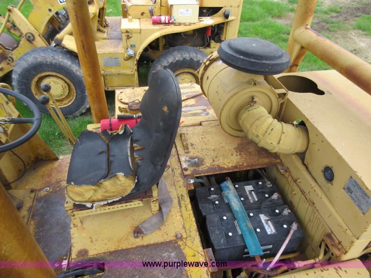 image for item D2419 1972 Clark Michigan 85-C wheel loader