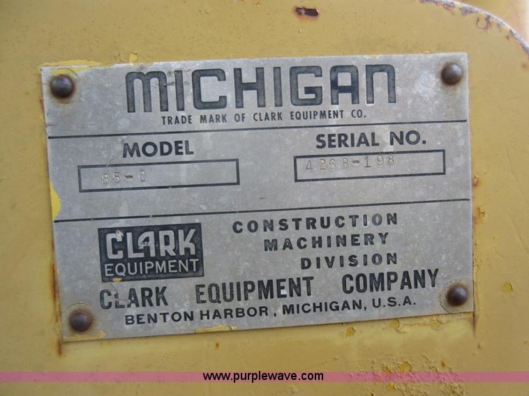 image for item D2419 1972 Clark Michigan 85-C wheel loader