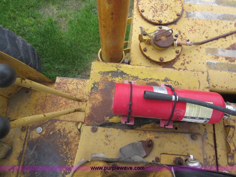 image for item D2419 1972 Clark Michigan 85-C wheel loader