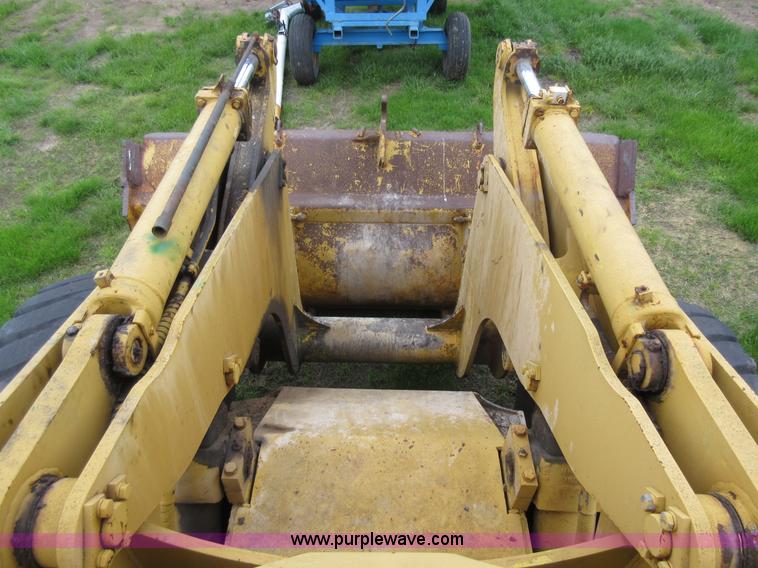 image for item D2419 1972 Clark Michigan 85-C wheel loader