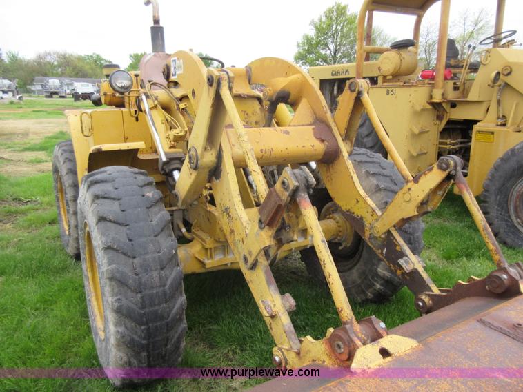 image for item D2420 Caterpillar 922B wheel loader