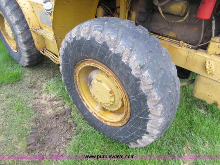 image for item D2420 Caterpillar 922B wheel loader