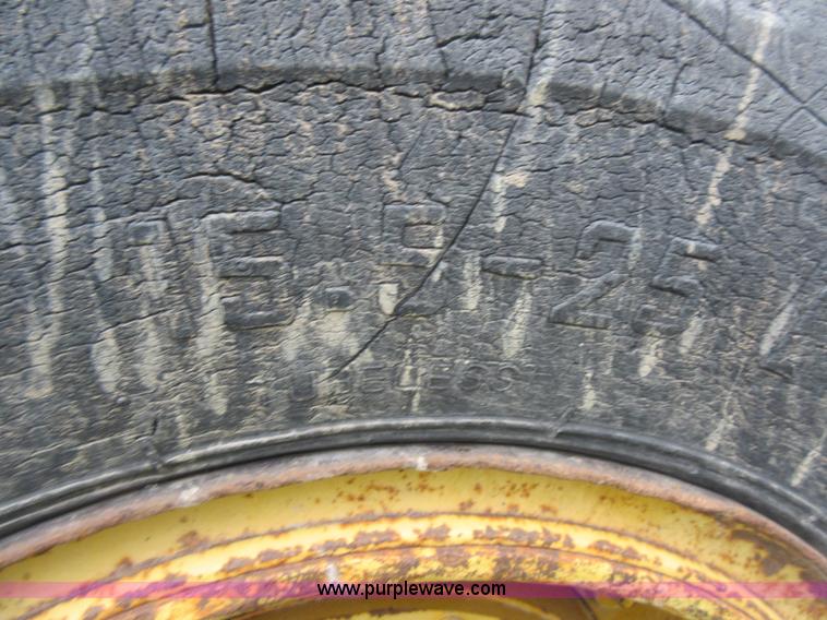 image for item D2420 Caterpillar 922B wheel loader