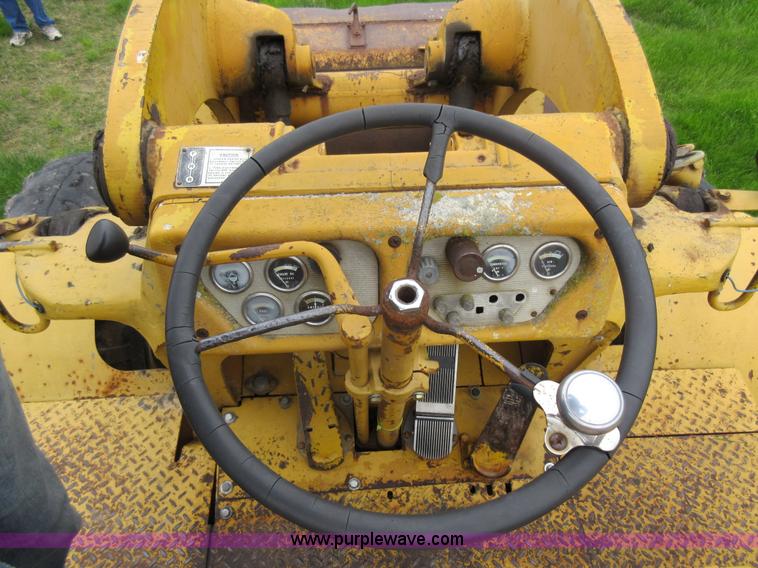 image for item D2420 Caterpillar 922B wheel loader