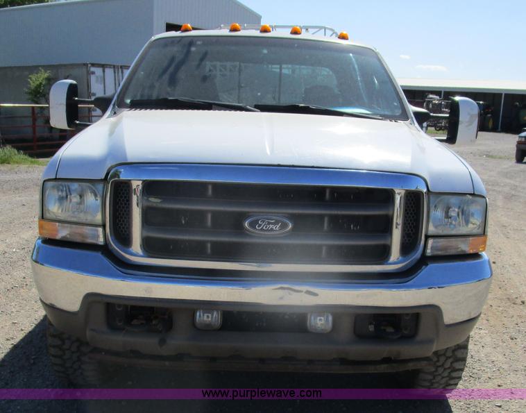 image for item D2428 2004 Ford F250 Super Duty Lariat King Ranch Crew Cab pickup truck