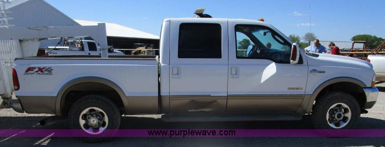 image for item D2428 2004 Ford F250 Super Duty Lariat King Ranch Crew Cab pickup truck