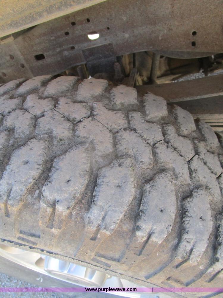 image for item D2428 2004 Ford F250 Super Duty Lariat King Ranch Crew Cab pickup truck