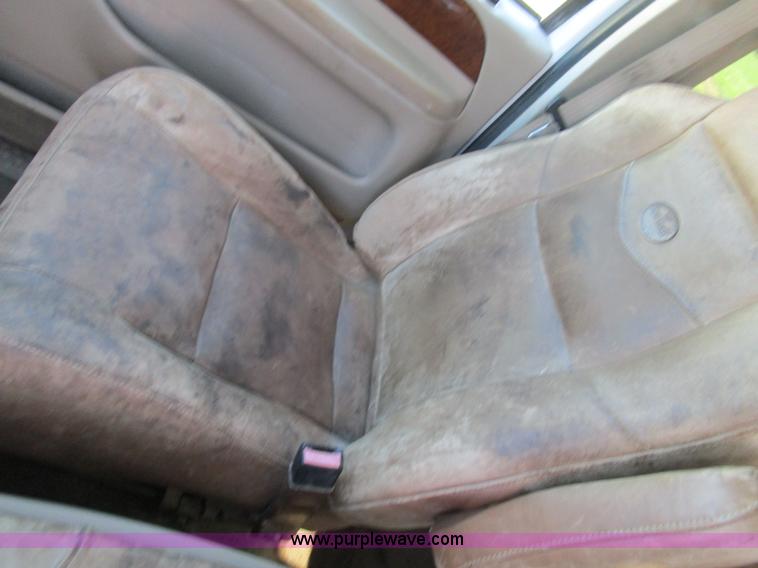 image for item D2428 2004 Ford F250 Super Duty Lariat King Ranch Crew Cab pickup truck