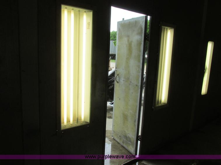 image for item E6330 Paint booth