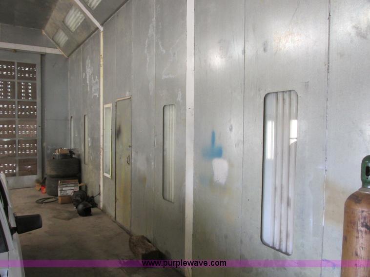 image for item E6330 Paint booth