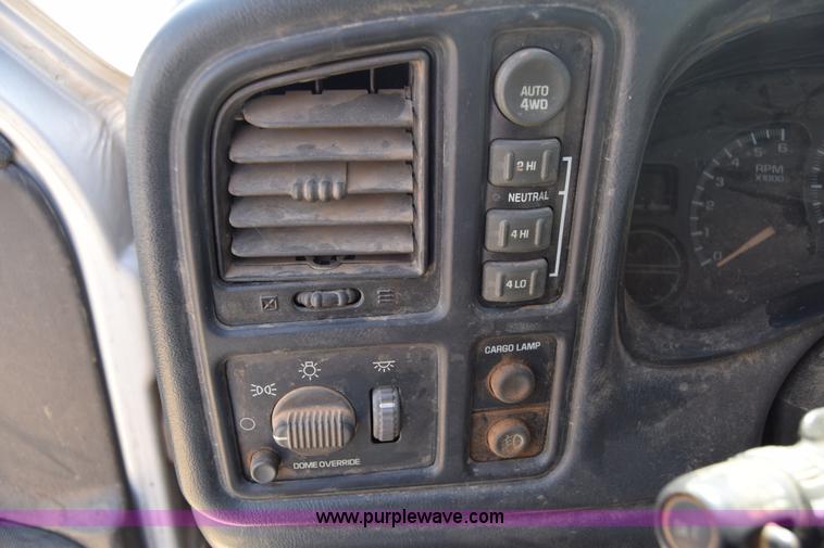 image for item E6347 2002 Chevrolet Silverado 1500 Ext. Cab pickup truck