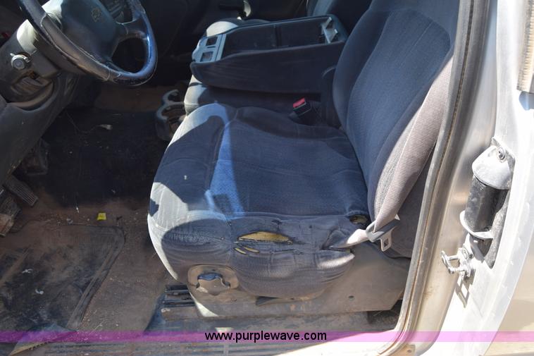 image for item E6347 2002 Chevrolet Silverado 1500 Ext. Cab pickup truck