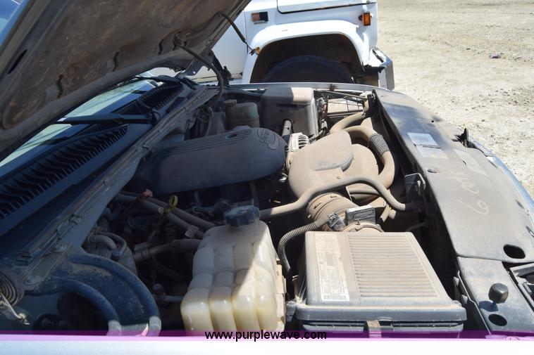 image for item E6347 2002 Chevrolet Silverado 1500 Ext. Cab pickup truck