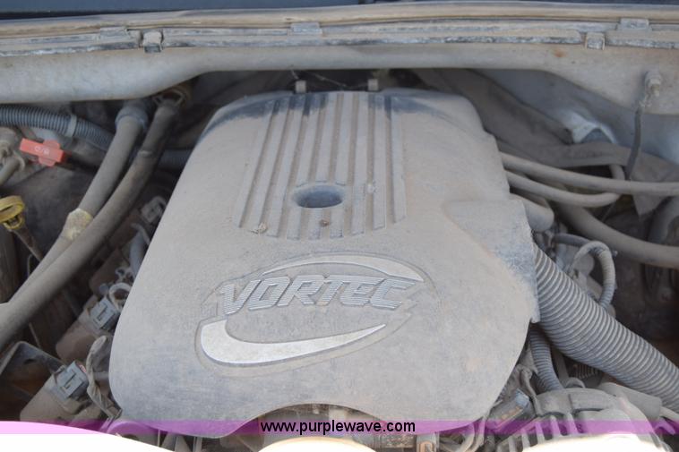 image for item E6347 2002 Chevrolet Silverado 1500 Ext. Cab pickup truck