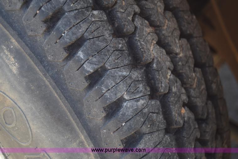 image for item E6347 2002 Chevrolet Silverado 1500 Ext. Cab pickup truck