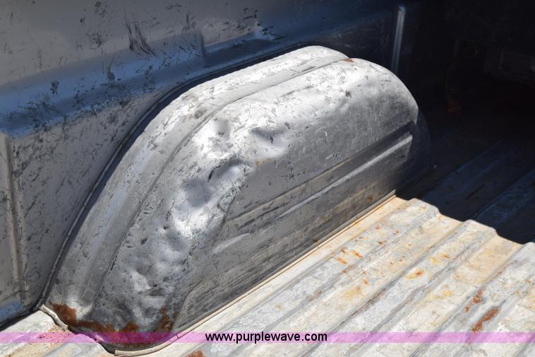 image for item E6347 2002 Chevrolet Silverado 1500 Ext. Cab pickup truck